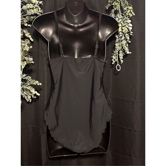 NICE J. CREW BLACK Lined Scalloped One Piece Swimsuit, SIZE Medium Good CONDITIO - Picture 10 of 12